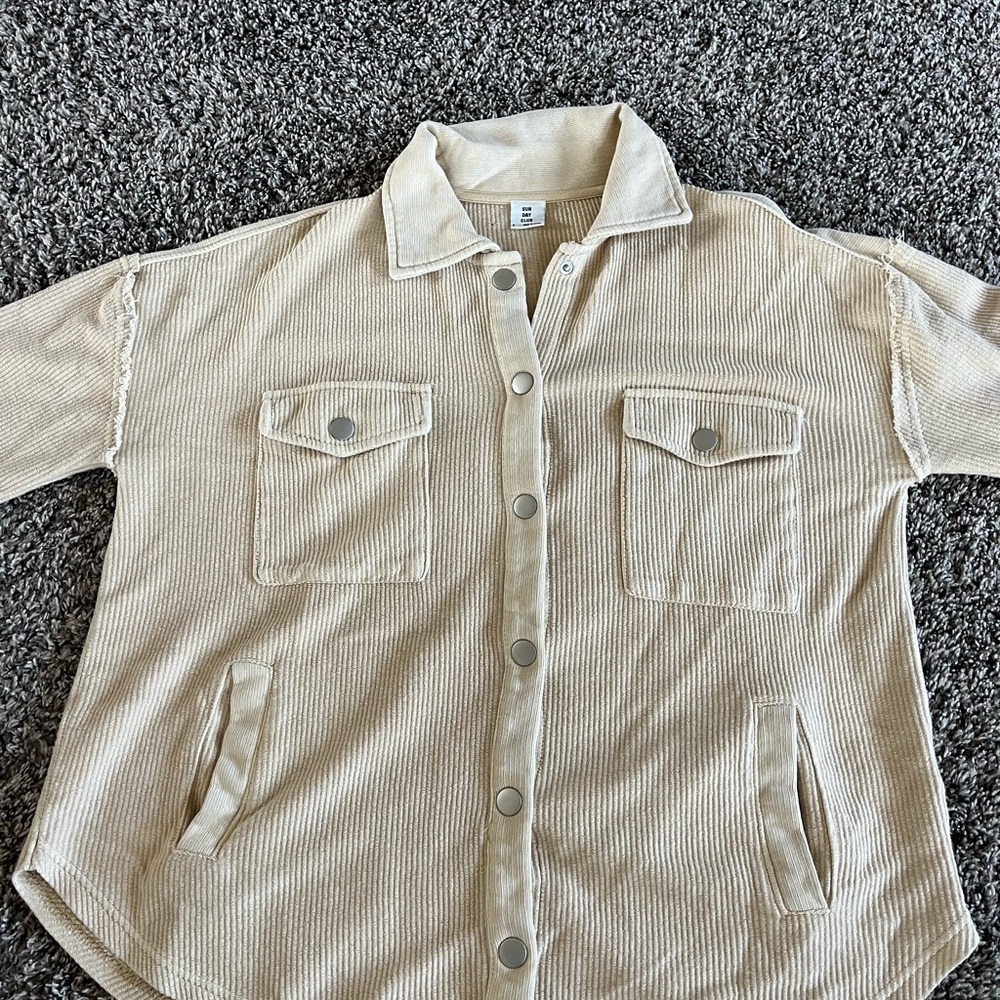 Women's Cream Utility Jacket - Picture 2 of 4